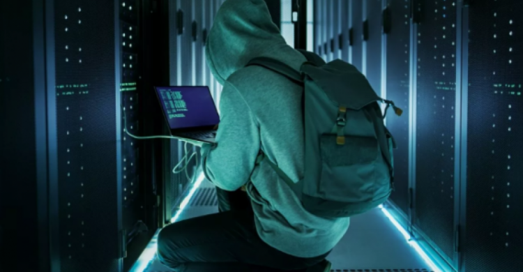 Хакеры атаковали сайты украинского правительства и «Дию»