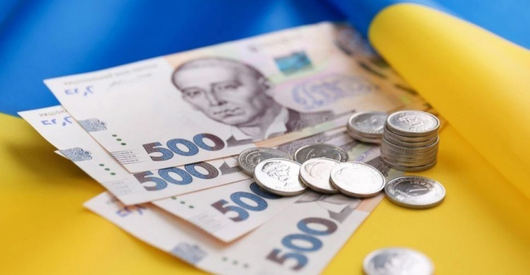 Сколько должна получать украинская семья, чтобы не испытывать нехватки денег