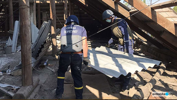 Более 400 поврежденных обстрелами домов восстановили на Донбассе