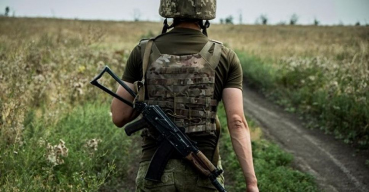 На Донбассе за сутки 12 обстрелов, пострадавших нет