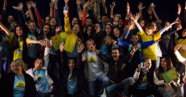 Детские и молодежные СМИ Донетчины собирают на юбилейный фестиваль «Жми на RECord»
