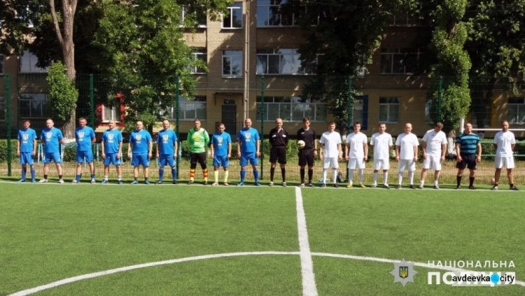 Авдеевские полицейские взяли футбольное «серебро» (ФОТО)