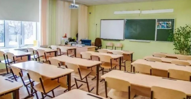 В Раде предлагают ликвидировать старшие классы в школах, где меньше 50 выпускников