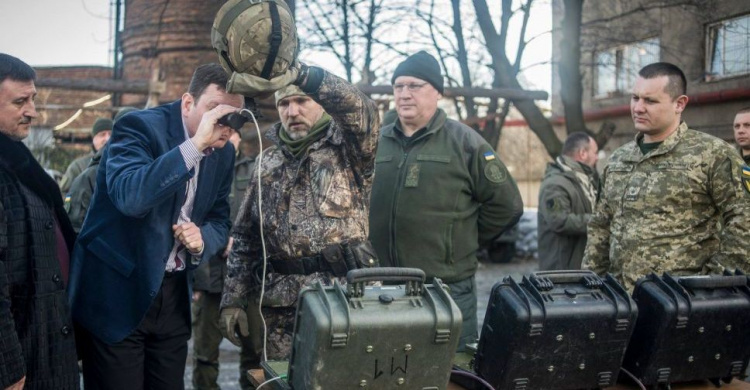 Подлая тактика: оккупанты Донбасса маскируются под коммунальных работников