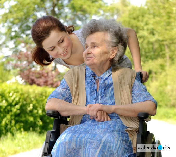 Одиноким пенсионерам старше 80 лет назначили ежемесячное пособие