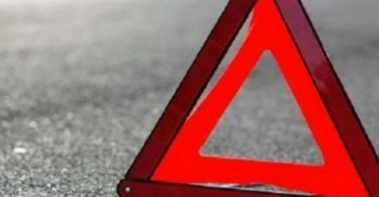 Водитель протаранил 6 автомобилей на блокпосту в Донецкой области: пострадали три человека