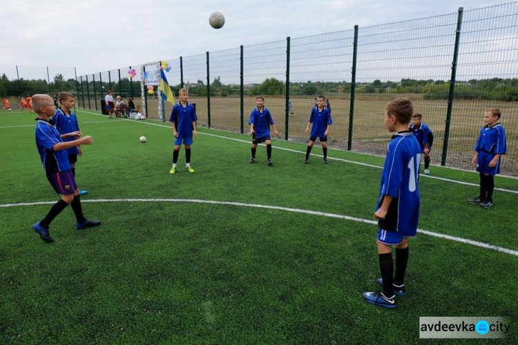 На Донетчине сегодня открыли пять футбольных площадок (ФОТО)
