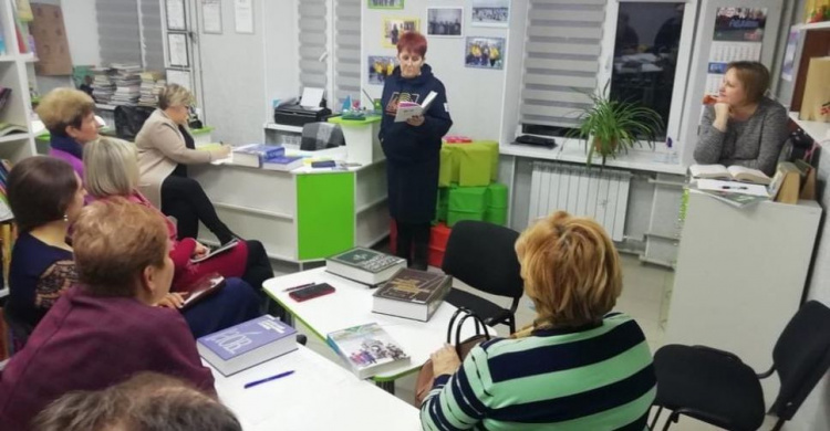 Тепер авдіївці можуть «підтягнути» знання української: проведено перше засідання розмовного клубу