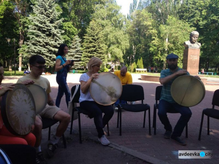 В Авдеевке учились барабанить (ФОТО)