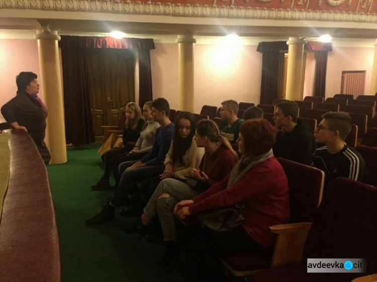 Авдеевский театральный коллектив прибыл на родину Леси Украинки (ФОТО)