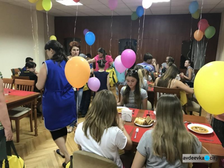 Детей из Авдеевки красиво встретили в Николаевской области (ФОТО)