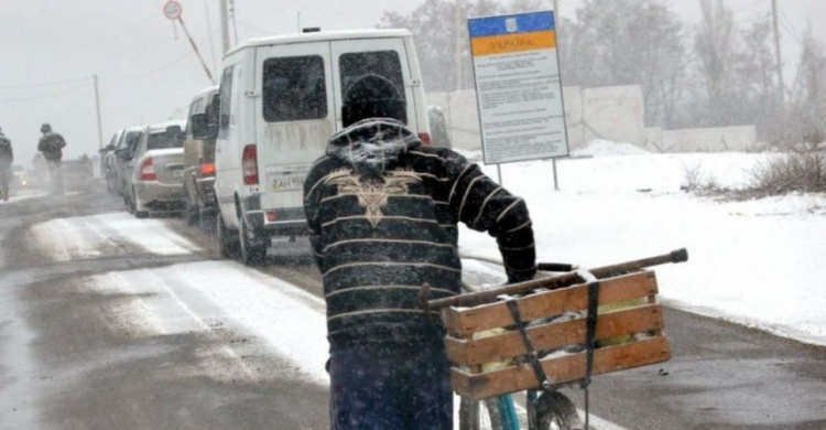 Для 20 человек линия соприкосновения на Донбассе вчера оказалась непреодолимой