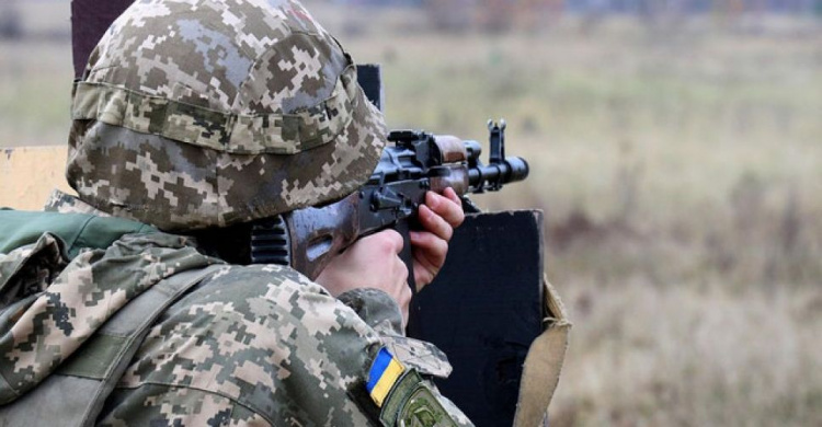 На Донбассе 14 обстрелов, один военный ранен