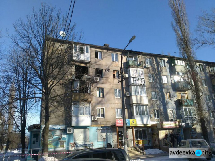 Жителей дома в Авдеевке, в который попал снаряд боевиков,  могут отселить – Жебривский