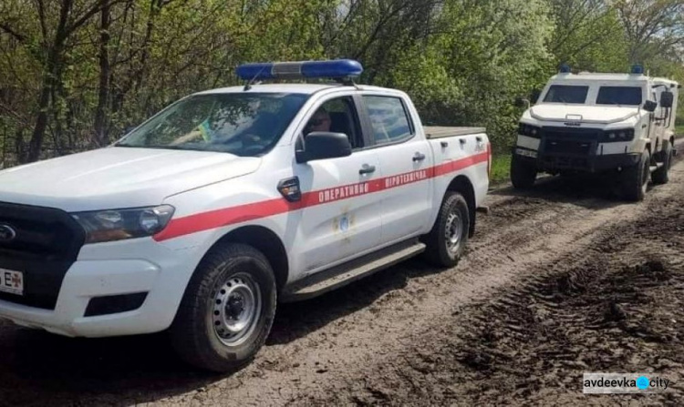 Піротехніки ДСНС проводять розмінування в населених пунктах Донеччини: зараз працюють в Авдіївці