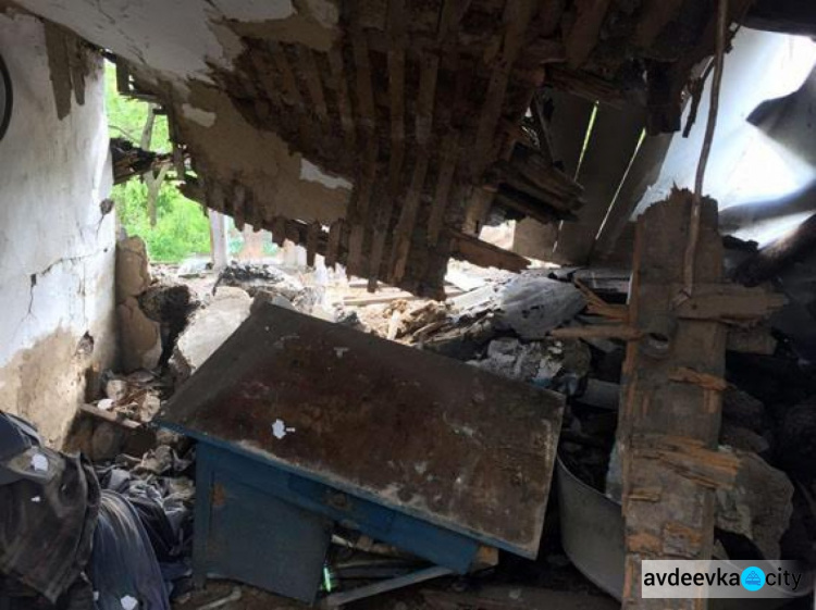 Скорбная статистика: 9 мирных жителей погибли и 21 человек ранен при обстрелах Авдеевки с начала года