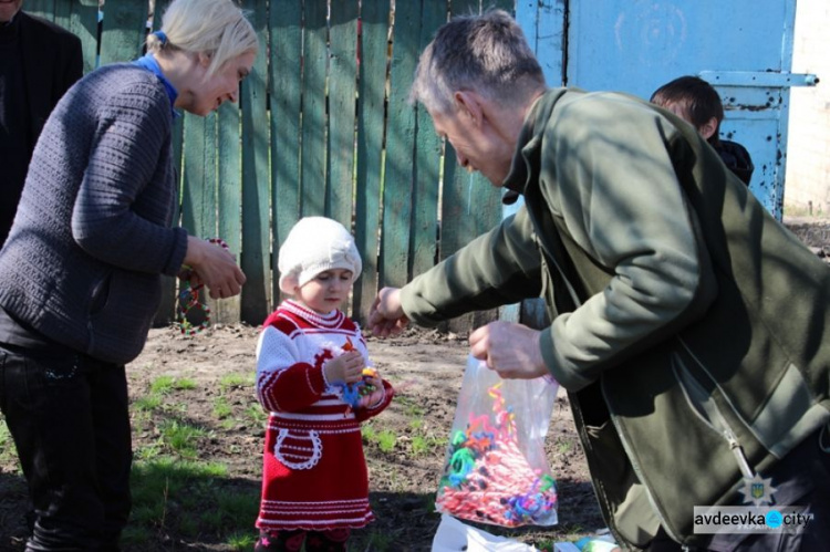 Дети Авдеевки получили подарки из Львова (ФОТО)