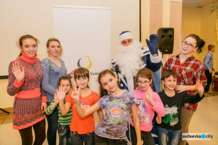 "Ринат Ахметов – детям!": 100 000 ребят получат подарки ко Дню святого Николая и  Новому году (ФОТО)