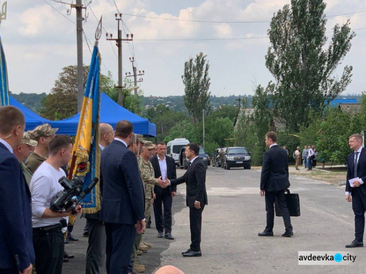 Президент України зазначив стратегічну важливість Авдіївського коксохімічного заводу для міста