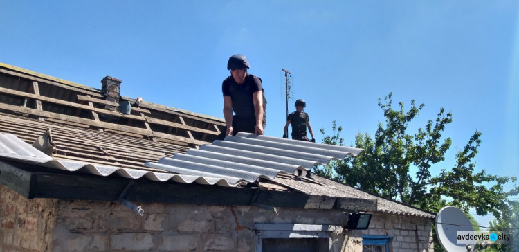 В Донецкой области спасатели ГСЧС восстановили 222 пострадавших из-за обстрелов дома
