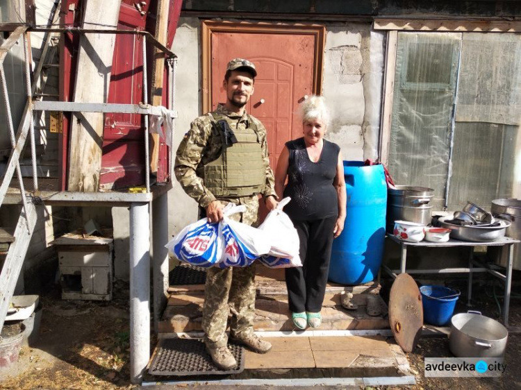 Авдеевка: Многодетные и военные получили помощь
