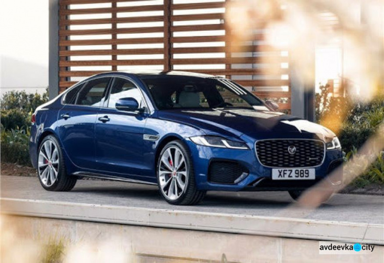 Компания Jaguar планирует выпускать электромобили до 2025 года