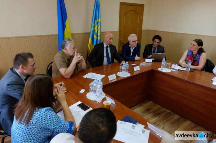 Жебривский провел рабочую встречу по реализации инвестиционных проектов (ФОТО)