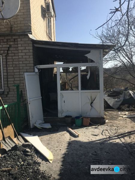Подробности обстрела Авдеевки: от гибели спасло то, что мина попала в бетонную плиту (ФОТО + ВИДЕО)