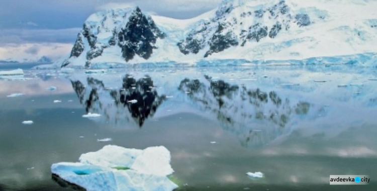 Ученые обнаружили новые озера, скрытые под льдом Антарктиды