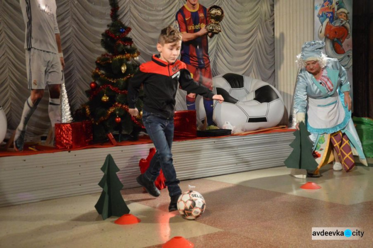 В Авдеевке устроили праздник для юных футболистов (ФОТО)