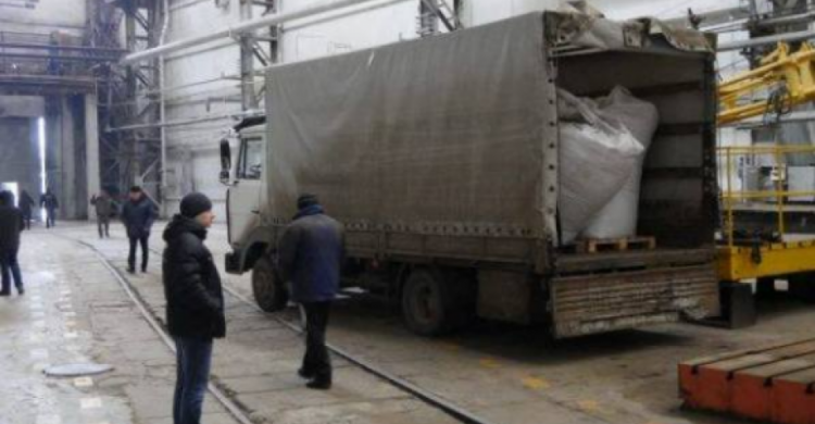 В Краматорск начали прибывать гуманитарные конвои из всех областей Украины