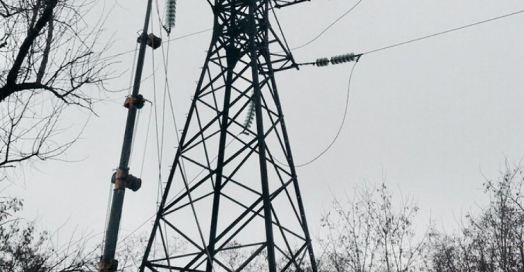 В районе прифронтовой Авдеевки восстановили электроснабжение