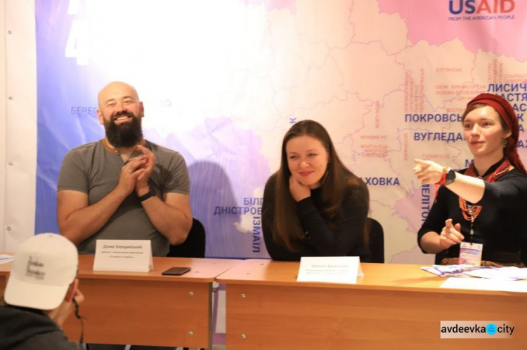 Активних авдіївців запрошують до академії волонтерів фестивалю «З країни в Україну»