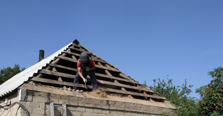 В Авдеевке с каждым днем становится все больше восстановленных домов (ФОТО)