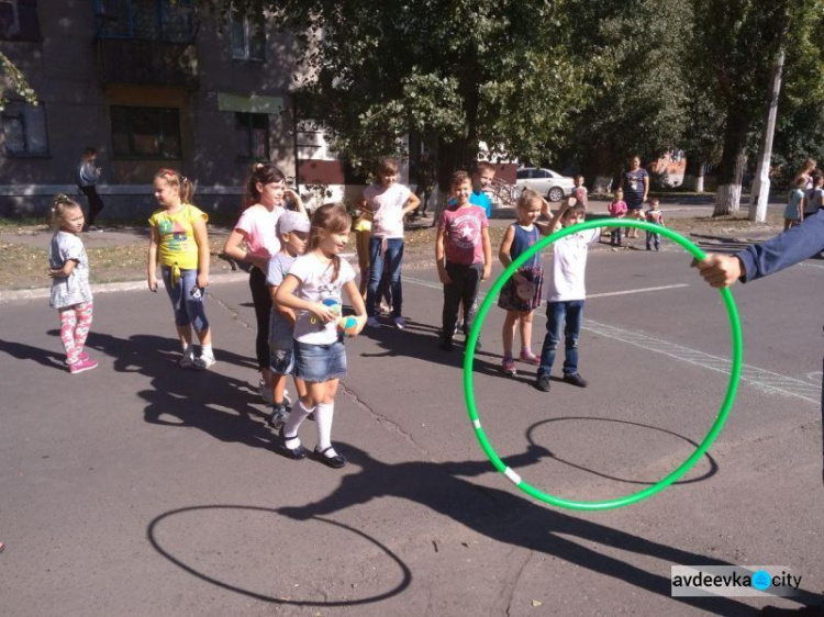 Весело и спортивно авдеевская детвора провела День без автомобилей (ФОТО)