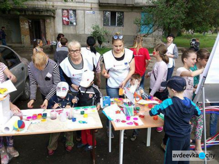 Общественный центр организовал праздник авдеевским ребятам (ФОТО)
