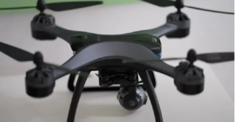 Украинские школьники изобрели летающий дрон для разминирования