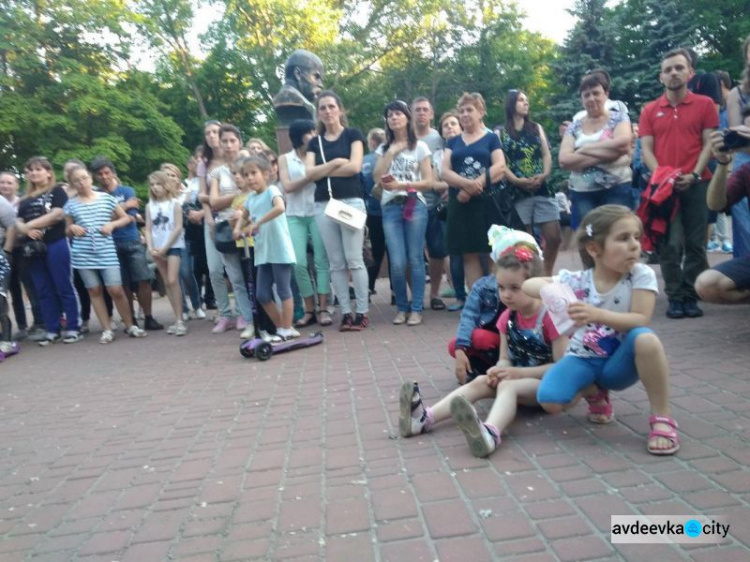  В Авдеевке состоялся концерт под открытым небом (ФОТО+ВИДЕО)