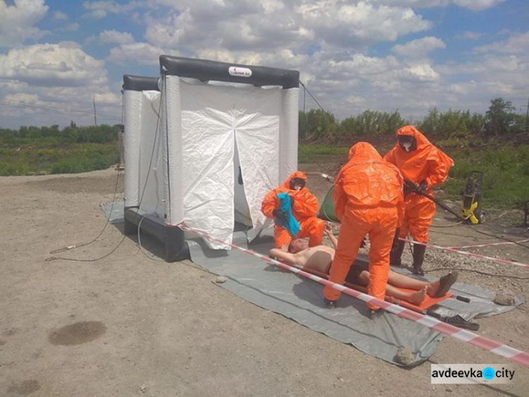 На КПВВ в Донецкой области учились бороться с чрезвычайными ситуациями (ФОТО)