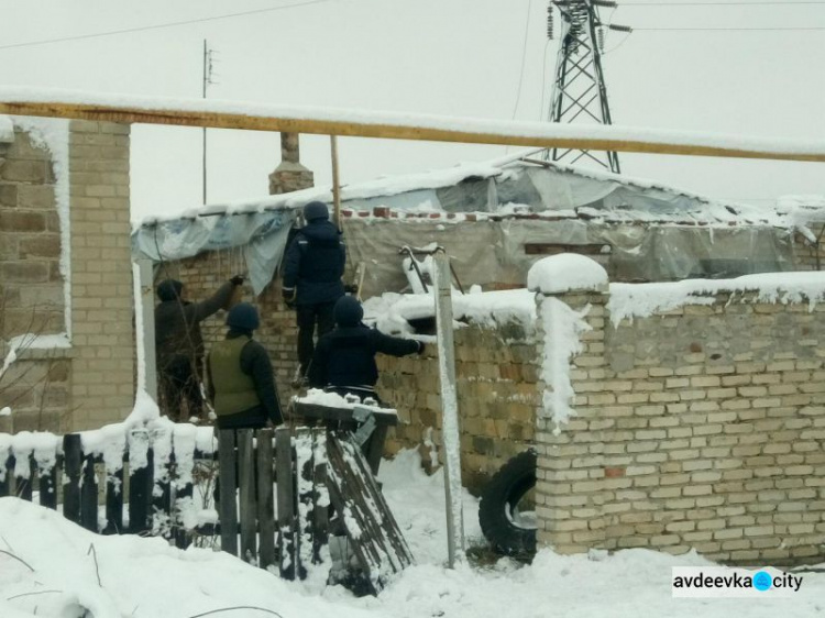 Работы по восстановлению домов в частном секторе Авдеевки продолжаются (ФОТО)