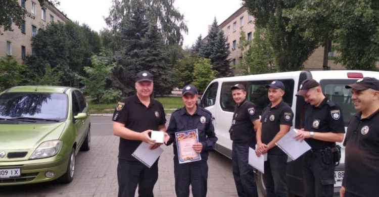 Главный коп Авдеевки поблагодарил правоохранителей с Черниговщины за службу