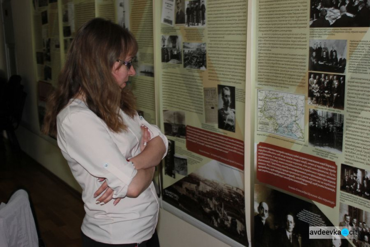 В музее истории устроили "сражение" представители городских служб и администрации Авдеевки (ФОТО)