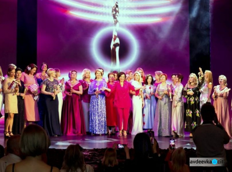 У Києві пройшла церемонія нагородження Всеукраїнської премії "Жінка ІІІ тисячоліття"