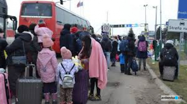 Польща з 1 липня припинить виплати допомоги біженцям з України
