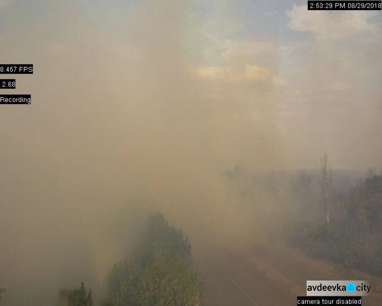 Один из КПВВ в Донецкой области приостановил работу из-за пожара и детонации мин, - СММ ОБСЕ (ФОТО)