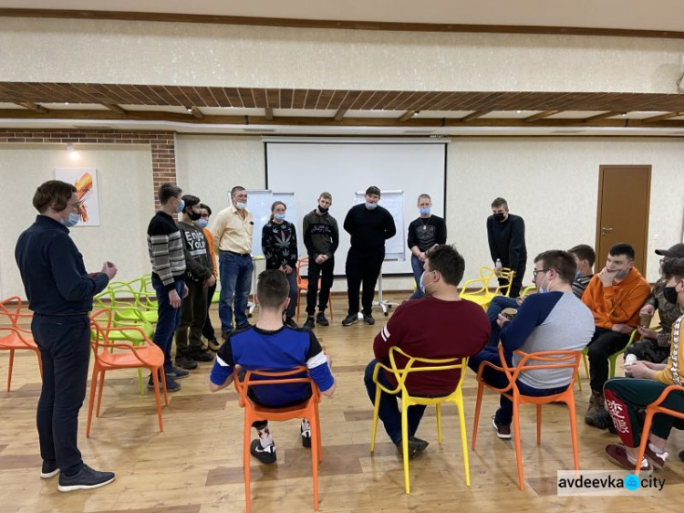 Как проходил первый день тренинга для учащихся ПТУ в ОО "Авдеевка. Платформа совместных действий"(ВИДЕО)