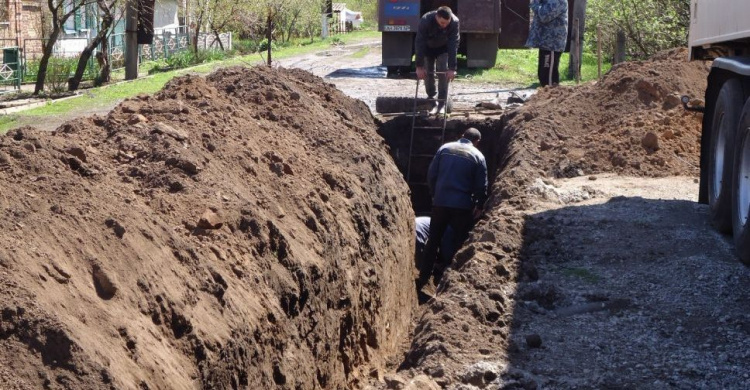 Жителей Авдеевки спасли от "обезвоживания": устранены десять порывов на водоводах