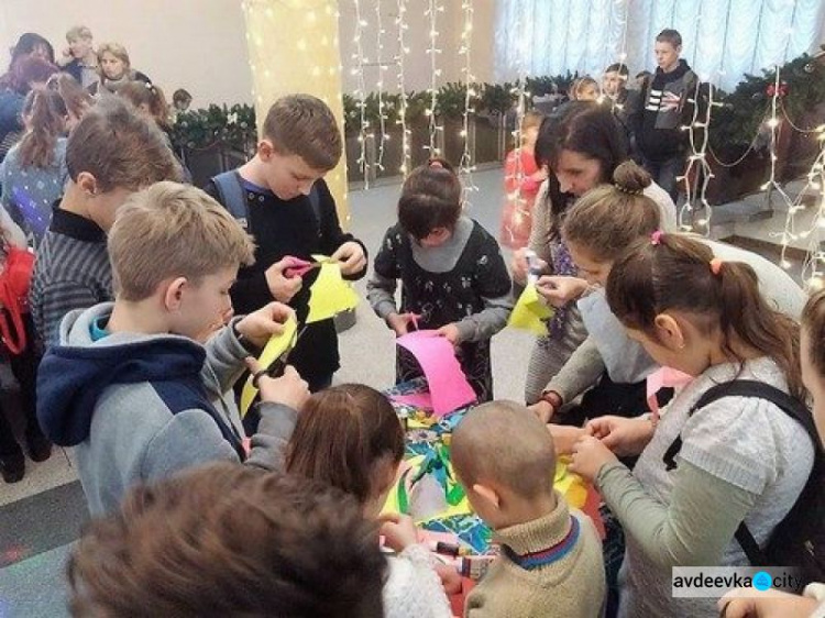 Дети из Авдеевки побывали на празднике в Покровске: фоторепортаж