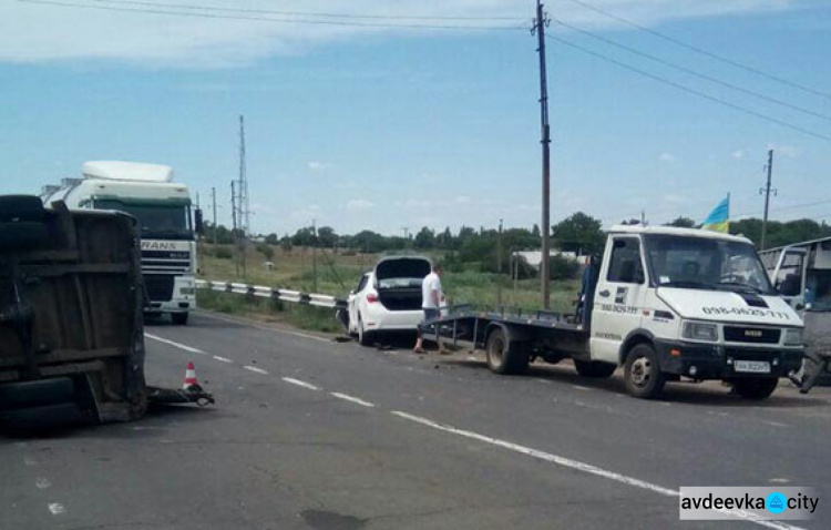 Пять человек пострадали в ДТП в Донецкой области (ФОТО)