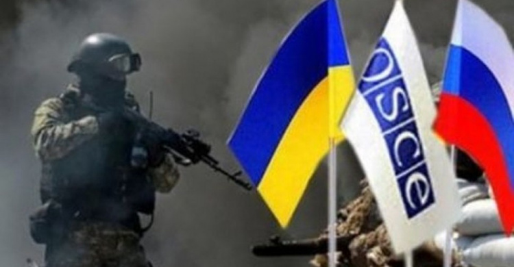 Минская битва за Донбасс: говорили об обстрелах, заложниках и миротворцах
